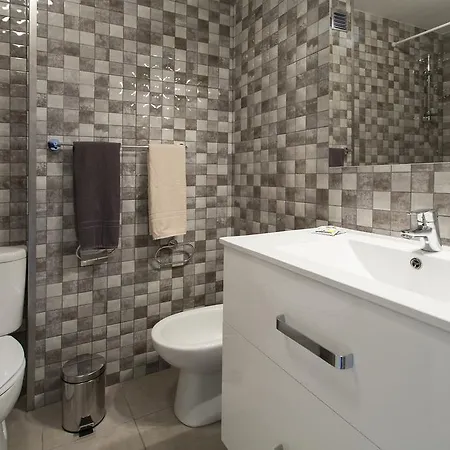 Lapa Terrace Apartment | Rentexperience Apartment